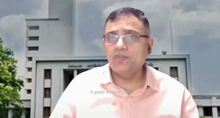 IIT Kharagpur Director Reaches Out To Students After Bombay Incident