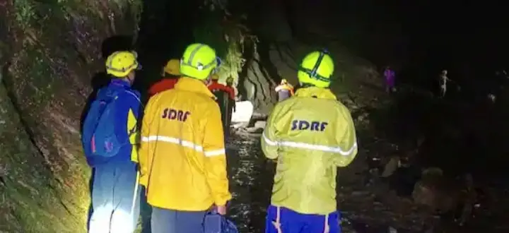 Child Killed In Rockfall Along Kedarnath Route; 1,500 Pilgrims Rescued
