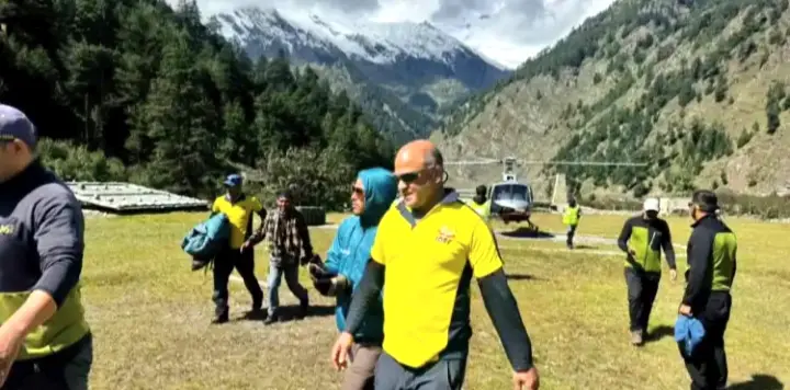 Trekkers Stuck In Uttarkashi After Heavy Snowfall; Air Evacuation Underway