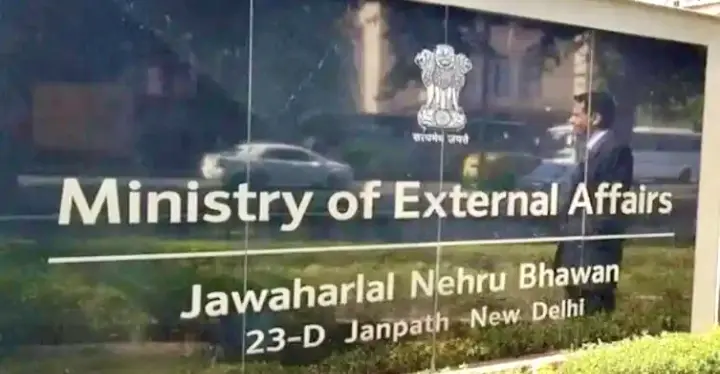 MEA Warns Indians Against Joining Russian Armed Forces