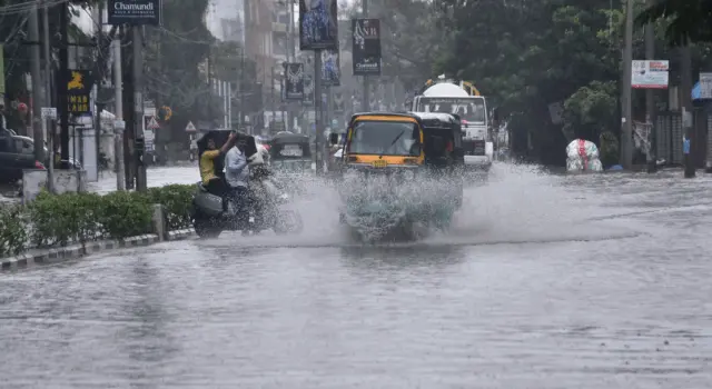 Odisha On Red Alert As Deep Depression To Hit Coast In 36 Hours, Trigger Extreme Rains & High-Speed Winds