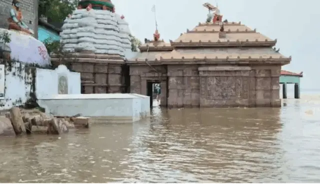 Mahanadi Floodwater Enters Bhattarika Temple In Kataka, Goddess Idol Shifted To Kitchen