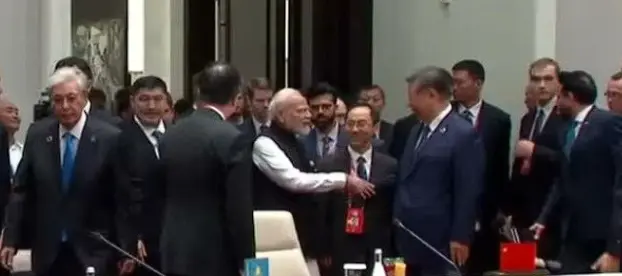 PM Modi, Chinese Prez Xi Jinping Walk Together, Shake Hands Ahead Of SCO Summit Proceedings