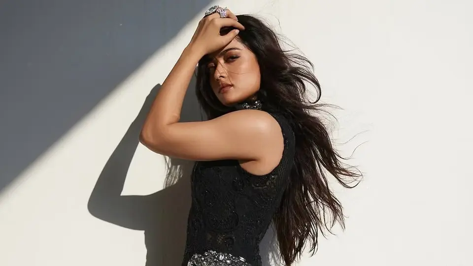 Rashmika Mandanna Turns Heads At Vogue World In Anamika Khanna Creation