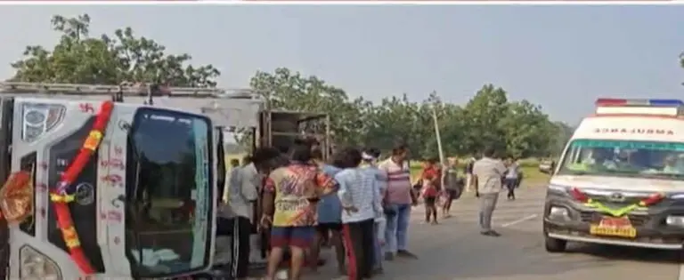 DJ Vehicle Overturns After Tyre Burst In Odisha’s Malkangiri; 1 Dead, Over 10 Injured