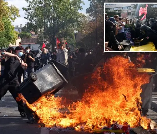 French Students Clash With Police, Set Fires Amid Nationwide School Protests