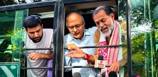 Senior Advocate, Activists Detained By Delhi Police During Protest Against Gyanesh Kumar