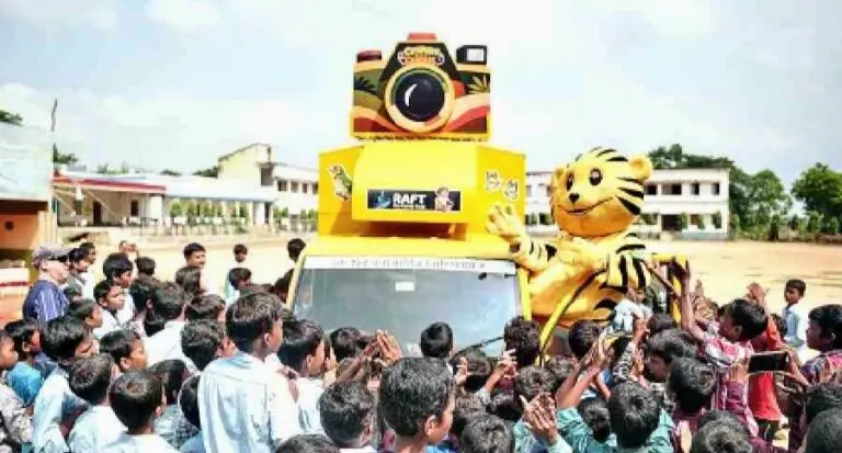 How The ‘Jungle Truck’ Is Taking The ‘Catapults To Cameras’ Campaign To Children