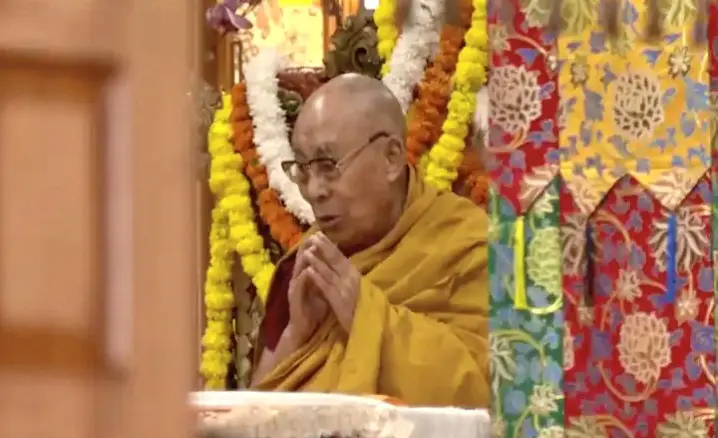 Thousands Gather As Dalai Lama Offers Prayers At Dharamshala