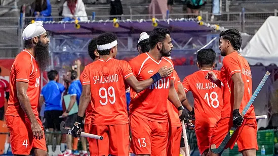 India win hockey double gold