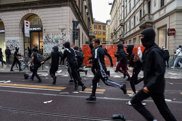 India Asks Nationals In Italy To Avoid Protest Sites Amid Violent Unrest In Several Cities