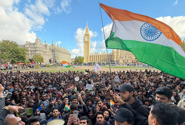 ‘Stop Vote Chori Vs Modi, Modi’: Rival Indian Groups Face Off In London Over SIR Rollback