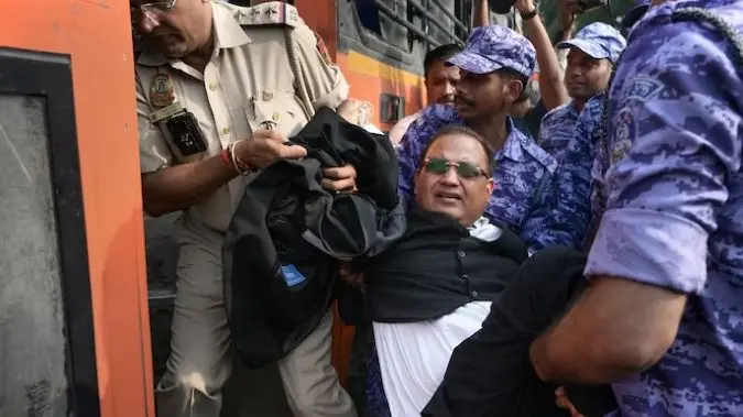 Mass detention amid CJP protest
