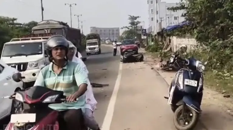 Morning Chaos In Bhubaneswar: Speeding Car Crashes Into 7 Bikes, 3 Injured