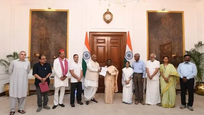 Opposition MPs meet President Murmu