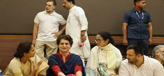 Day After Anti-SIR March, Rahul Invites INDIA Bloc MPs, Activists, Student Groups For High Tea Today