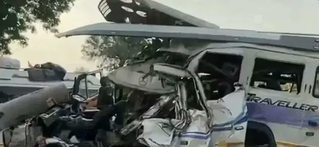 Three Killed, 19 Injured After Minibus Collides With Trailer On Rajasthan Highway