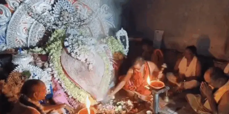 Pindadan Performed In Odisha Temples; Goddess Samaleswari Adorns Dhabalamukhi Besha