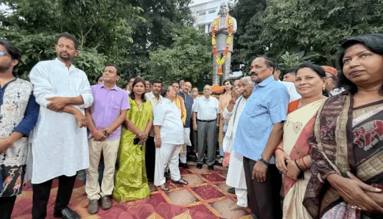 Former Odisha CM Janaki Ballabh Patnaik’s Statue Unveiled In Kataka