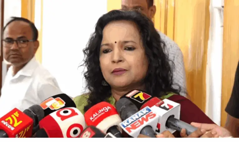 Cyclone Arnab: Odisha To Shift 3000 Pregnant Women To Safe Sites, Briefs Cabinet Secretary On Preparedness