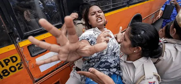 Volunteers, Doctors And Lawyers Rally Online To Help CJP Protesters Detained In Delhi